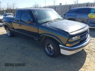 1999 Chevrolet S-10 LS with VIN 1GCCS19X3X8120951, listed as a IAAI auction lot 41776295 with 248,989 mi miles. Bid and sale history available at carsss.com. Image 1.