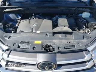2018 Toyota Highlander LE с VIN 5TDBZRFH9JS837716, выставлен на аукционе IAAI как лот 42075645 с пробегом 36 893 миль миль и . История ставок и продаж доступна на DreamBid. Изображение 10.