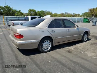 2000 Mercedes-Benz E 320 with VIN WDBJF65J4YB060708, listed as a Copart auction lot 54981615 with 71,036 mi miles and Clean Title. Bid and sale history available at DreamBid. Image 3.