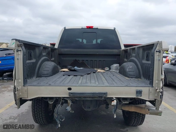2017 Ford Super Duty F-250 SRW Lariat with VIN 1FT7W2BT2HED66296, listed as a IAAI auction lot 41515403 with 134,142 mi miles. Bid and sale history available at carsss.com. Image 6.