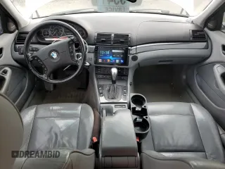 2005 BMW 3 Series 330xi with VIN WBAEW53455PN37488, listed as a Copart auction lot 75438234 with 198,217 mi miles and Salvage Title. Bid and sale history available at DreamBid. Image 8.