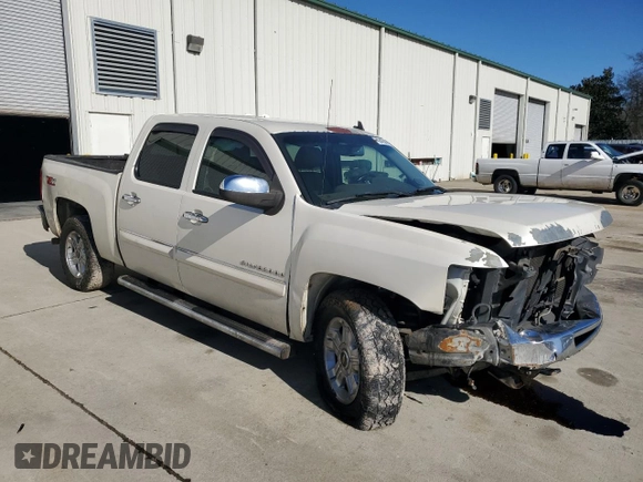 2013 Chevrolet Silverado 1500 LT with VIN 3GCPCSE04DG158370, listed as a Copart auction lot 42423605 with 228,084 mi miles and Salvage Title. Bid and sale history available at DreamBid. Image 4.