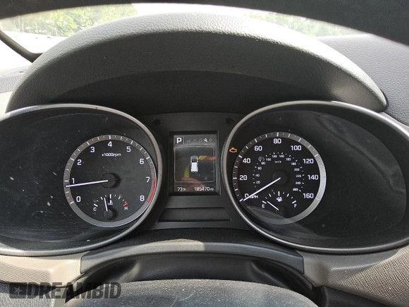 2017 Hyundai Santa Fe 2.4L z VIN 5NMZT3LB9HH025228, wystawiony jako Copart lot #57186685 z przebiegiem 185 470 mil mil oraz Czysty tytuł • Clean title. Historia ofert i sprzedaży dostępna na DreamBid. Obrazek 9.