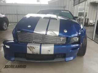 2008 Ford Mustang GT Deluxe z VIN 1ZVHT85H385129062, wystawiony jako Copart lot #54675065 z przebiegiem 21 463 mil mil oraz Szkoda całkowita • Salvage title. Historia ofert i sprzedaży dostępna na DreamBid. Obrazek 5.