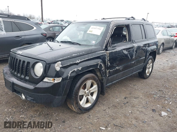 2014 Jeep Patriot Limited with VIN 1C4NJRCBXED503572, listed as a IAAI auction lot 41937793 with 112,015 mi miles. Bid and sale history available at carsss.com. Image 17.