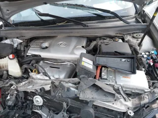 2016 Lexus ES 300h z VIN JTHBW1GGXG2109451, wystawiony jako IAAI lot #41168128 z przebiegiem 101 603 mil mil oraz . Historia ofert i sprzedaży dostępna na DreamBid. Obrazek 10.