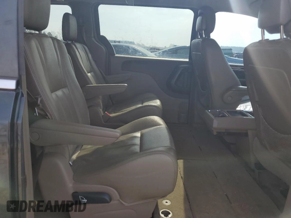 2016 Chrysler Town & Country Touring with VIN 2C4RC1BG7GR298447, listed as a Copart auction lot 48495945 with 170,172 mi miles and Salvage Title. Bid and sale history available at carsss.com. Image 10.