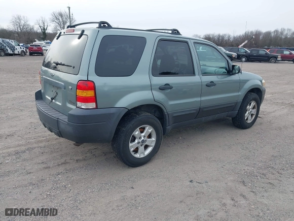 2007 Ford Escape XLT with VIN 1FMYU931X7KA51242, listed as a IAAI auction lot 41606245 with 1 mi miles. Bid and sale history available at carsss.com. Image 4.