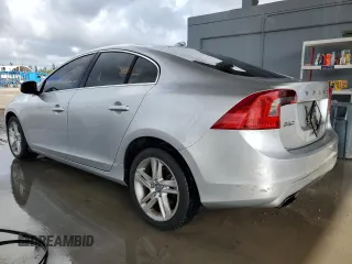 2015 Volvo S60 T5 Drive-E Premier с VIN YV140MFB7F1314727, выставлен на аукционе Copart как лот 84855544 с пробегом 128 854 миль миль и Списание • Salvage title. История ставок и продаж доступна на DreamBid. Изображение 2.