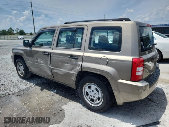 2008 Jeep Patriot Sport with VIN 1J8FT28078D722144, listed as a Copart auction lot 58493765 with 176,133 mi miles and Salvage title. Bid and sale history available at DreamBid. Image 2.