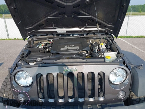 2018 Jeep Wrangler Unlimited Sport S with VIN 1C4BJWDG6JL854359, listed as a IAAI auction lot 42423170 with 84,470 mi miles and . Bid and sale history available at DreamBid. Image 10.