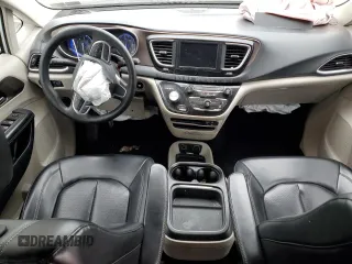 2020 Chrysler Voyager LXi z VIN 2C4RC1DG2LR172519, wystawiony jako Copart lot #52283325 z przebiegiem 112 394 mil mil oraz Szkoda całkowita • Salvage title. Historia ofert i sprzedaży dostępna na DreamBid. Obrazek 8.