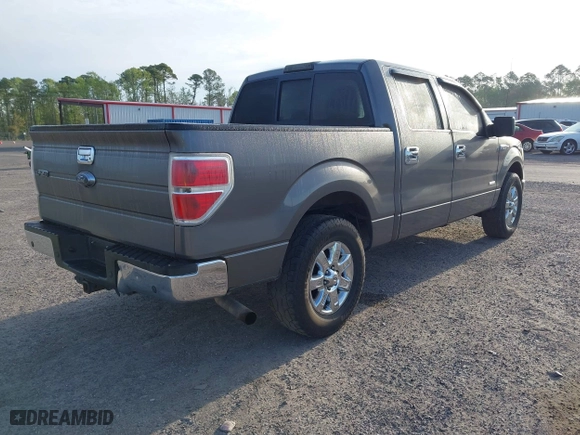 2013 Ford F-150 XL with VIN 1FTFW1CT2DKG40953, listed as a IAAI auction lot 41736920 with 179,437 mi miles. Bid and sale history available at carsss.com. Image 4.