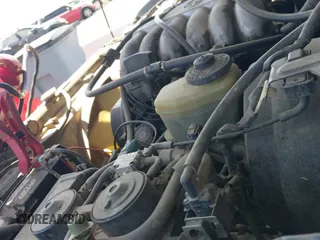 2000 Toyota 4Runner SR5 z VIN JT3GN86R0Y0167558, wystawiony jako IAAI lot #42361644 z przebiegiem 302 702 mil mil oraz . Historia ofert i sprzedaży dostępna na DreamBid. Obrazek 15.