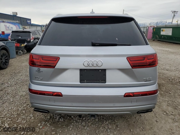 2017 Audi Q7 Prestige with VIN WA1VABF7XHD030530, listed as a Copart auction lot 43613665 with 0 miles and Salvage Title. Bid and sale history available at carsss.com. Image 6.