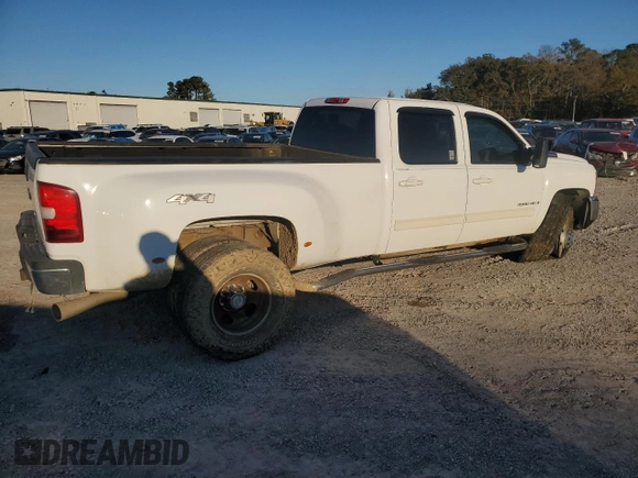 2009 Chevrolet Silverado 3500HD DRW LTZ with VIN 1GCJK936X9F180407, listed as a Copart auction lot 82584064 with 231,445 mi miles and Salvage Title. Bid and sale history available at carsss.com. Image 3.