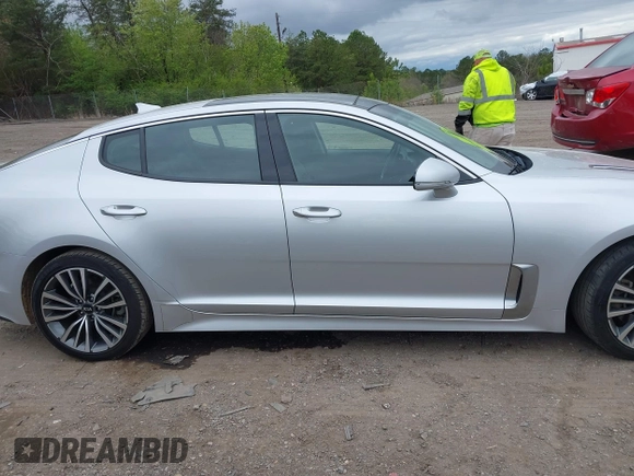 2018 Kia Stinger Premium with VIN KNAE25LA2J6036690, listed as a IAAI auction lot 41838574 with 113,109 mi miles. Bid and sale history available at carsss.com. Image 13.