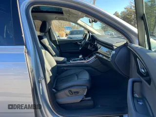 2024 Audi Q7 Premium Plus with VIN WA1LXBF78RD006198, listed as a Copart auction lot 43854945 with 31,863 mi miles and Clean title. Bid and sale history available at DreamBid. Image 5.
