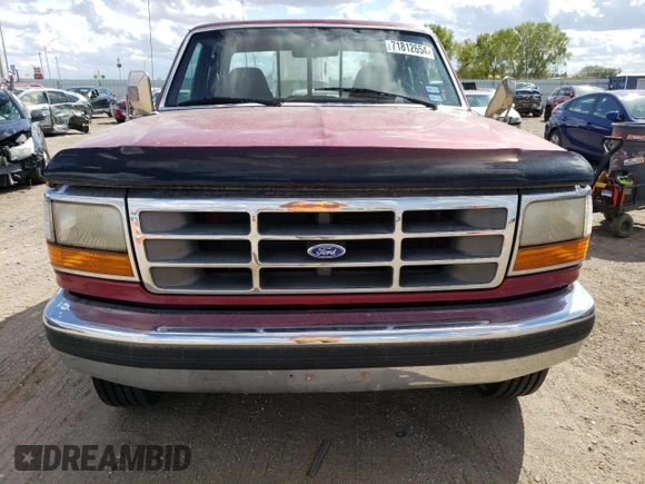 1995 Ford F-250 z VIN 1FTHX25G3SKA95726, wystawiony jako Copart lot #71812654 z przebiegiem 83 713 mil mil oraz Szkoda całkowita • Salvage title. Historia ofert i sprzedaży dostępna na DreamBid. Obrazek 5.