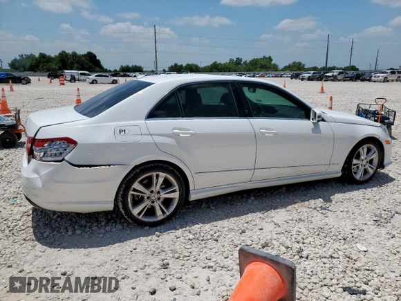 2013 Mercedes-Benz E 350 Luxury z VIN WDDHF5KB2DA682625, wystawiony jako Copart lot #63791535 z przebiegiem 73 381 mil mil oraz Szkoda całkowita • Salvage title. Historia ofert i sprzedaży dostępna na DreamBid. Obrazek 3.