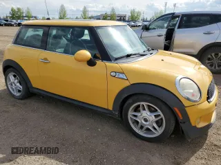 2009 MINI Hardtop S with VIN WMWMF73539TW85832, listed as a Copart auction lot 57343575 with 172,564 mi miles and Clean title. Bid and sale history available at DreamBid. Image 4.