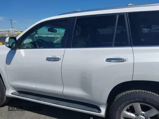 2011 Lexus GX 460 with VIN JTJBM7FX3B5024239, listed as a IAAI auction lot 41958654 with 215,380 mi miles. Bid and sale history available at carsss.com. Image 14.