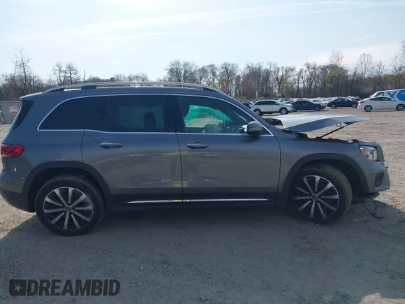 2023 Mercedes-Benz GLB 250 с VIN W1N4M4HBXPW316668, выставлен на аукционе IAAI как лот 42015948 с пробегом 16 893 миль миль и . История ставок и продаж доступна на DreamBid. Изображение 12.