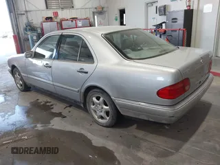 1999 Mercedes-Benz E-Class with VIN WDBJF82HXXX022432, listed as a IAAI auction lot 41793493 with 1 mi miles. Bid and sale history available at carsss.com. Image 3.
