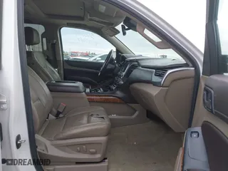 2018 Chevrolet Tahoe Premier with VIN 1GNSCCKC1JR305097, listed as a IAAI auction lot 41233962 with 154,043 mi miles. Bid and sale history available at carsss.com. Image 5.