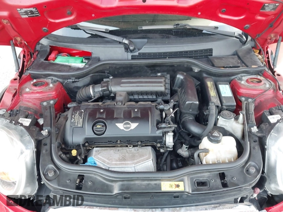 2011 MINI Hardtop with VIN WMWSU3C57BT184132, listed as a IAAI auction lot 42424168 with 65,985 mi miles and . Bid and sale history available at DreamBid. Image 10.