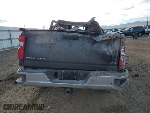 2022 Chevrolet Silverado 3500HD LTZ with VIN 2GC4YUEY0N1217902, listed as a Copart auction lot 49887525 with 17,365 mi miles and Clean Title. Bid and sale history available at DreamBid. Image 6.