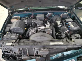 1998 GMC Yukon with VIN 1GKEC13RXWJ731667, listed as a Copart auction lot 78848954 with 202,164 mi miles and Salvage Title. Bid and sale history available at carsss.com. Image 12.