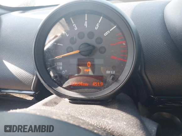 2016 MINI Countryman S with VIN WMWZC3C58GWT10084, listed as a IAAI auction lot 42093564 with 120,694 mi miles and . Bid and sale history available at DreamBid. Image 7.