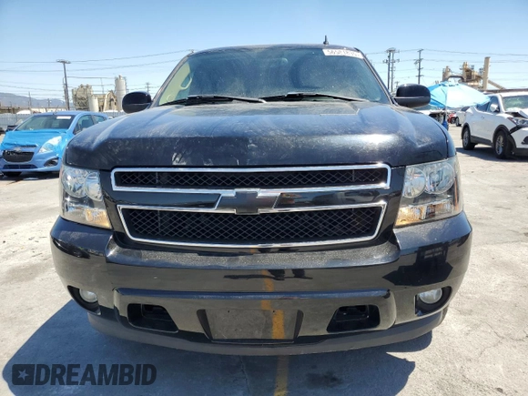 2007 Chevrolet Suburban LTZ with VIN 3GNFC16J27G211284, listed as a Copart auction lot 56581835 with 186,515 mi miles and Salvage title. Bid and sale history available at DreamBid. Image 5.