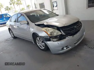 2012 Nissan Altima S z VIN 1N4AL2AP6CN535186, wystawiony jako IAAI lot #42287518 z przebiegiem 205 210 mil mil oraz . Historia ofert i sprzedaży dostępna na DreamBid. Obrazek 1.