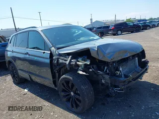 2021 Volkswagen Tiguan SE with VIN 3VV3B7AX2MM034103, listed as a IAAI auction lot 42647775 with 41,956 mi miles and . Bid and sale history available at DreamBid. Image 1.