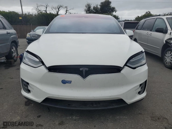 2016 Tesla Model X 70D with VIN 5YJXCAE27GF001762, listed as a Copart auction lot 47261873 with 119,010 mi miles. Bid and sale history available at carsss.com. Image 5.
