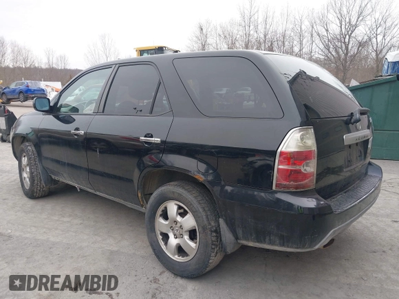 2005 Acura MDX with VIN 2HNYD18225H523777, listed as a IAAI auction lot 41549832 with 204,964 mi miles. Bid and sale history available at carsss.com. Image 3.