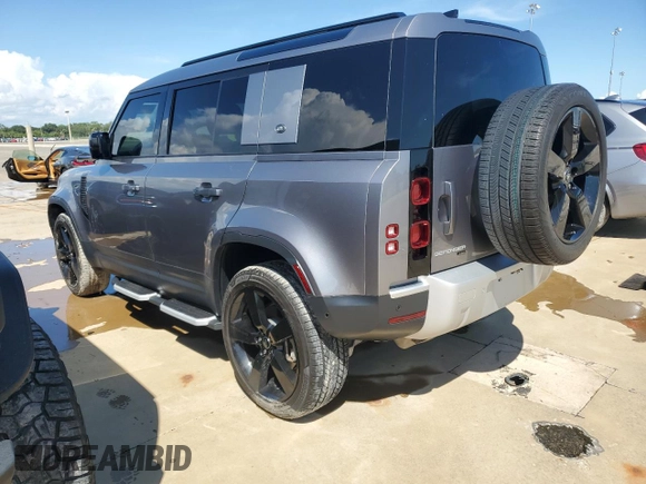 2021 Land Rover Defender SE z VIN SALEP7RU0M2049735, wystawiony jako Copart lot #73704894 z przebiegiem Nie podano mil oraz Szkoda całkowita • Salvage title. Historia ofert i sprzedaży dostępna na DreamBid. Obrazek 2.