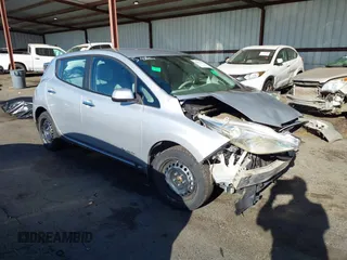 2013 Nissan LEAF SV with VIN 1N4AZ0CP7DC408640, listed as a IAAI auction lot 41613606 with 50,800 mi miles. Bid and sale history available at carsss.com. Image 1.