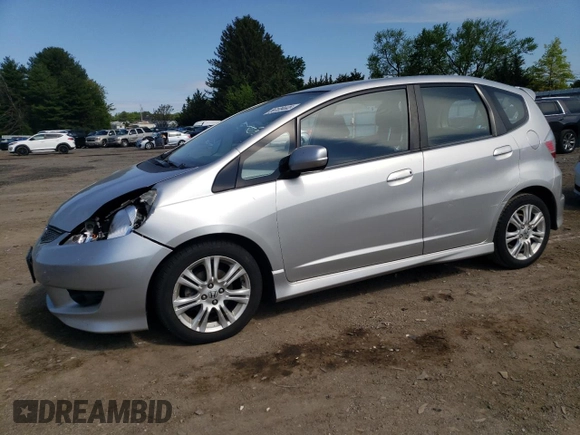 2011 Honda Fit Sport z VIN JHMGE8H67BC001041, wystawiony jako Copart lot #56109445 z przebiegiem 159 747 mil mil oraz Szkoda całkowita • Salvage title. Historia ofert i sprzedaży dostępna na DreamBid. Obrazek 1.