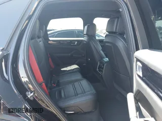 2019 Porsche Cayenne with VIN WP1AA2AY5KDA19056, listed as a IAAI auction lot 42182271 with 81,942 mi miles and . Bid and sale history available at DreamBid. Image 8.