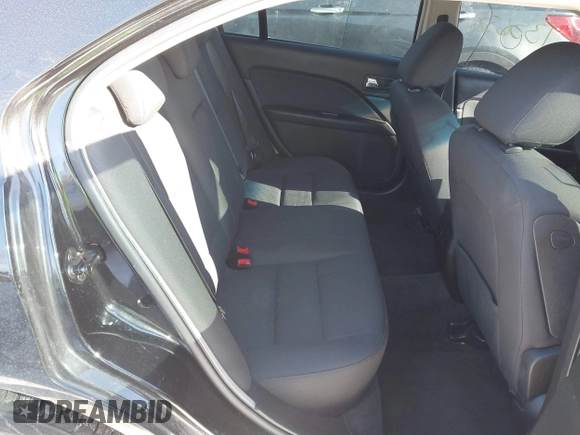 2010 Ford Fusion SE with VIN 3FAHP0HA4AR343672, listed as a IAAI auction lot 41309811 with 135,658 mi miles. Bid and sale history available at carsss.com. Image 7.
