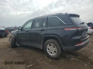 2023 Jeep Grand Cherokee Laredo z VIN 1C4RJHAG3PC625418, wystawiony jako Copart lot #49271395 z przebiegiem 12 874 mil mil oraz Szkoda całkowita • Salvage title. Historia ofert i sprzedaży dostępna na DreamBid. Obrazek 2.