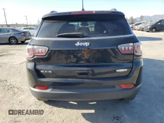 2022 Jeep Compass Latitude with VIN 3C4NJDBB6NT151038, listed as a Copart auction lot 46292775 with 29,912 mi miles and Salvage Title. Bid and sale history available at DreamBid. Image 6.