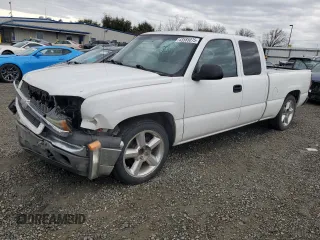 2005 Chevrolet Silverado 1500 LS with VIN 2GCEC19VX51294486, listed as a Copart auction lot 43585075 with 136,906 mi miles and Salvage Title. Bid and sale history available at DreamBid. Image 1.