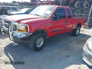 2000 Ford F-250 XL with VIN 1FTNX21F9YEE52396, listed as a IAAI auction lot 42058539 with 204,056 mi miles and . Bid and sale history available at DreamBid. Image 2.