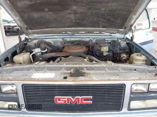 1989 GMC Suburban with VIN 1GKER16K7KF509078, listed as a IAAI auction lot 42593032 with 86,175 mi miles and . Bid and sale history available at DreamBid. Image 10.
