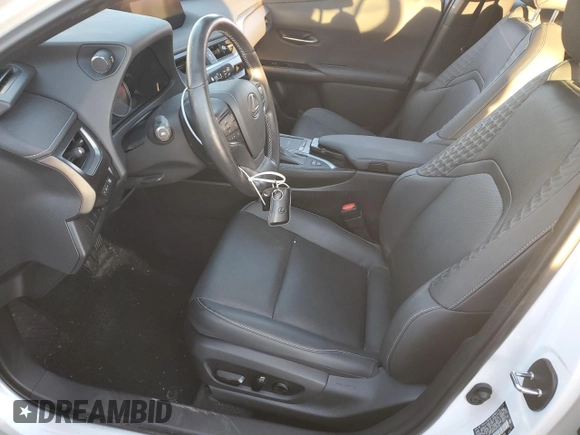 2022 Lexus UX with VIN JTHP9JBH9N2057661, listed as a Copart auction lot 81083394 with 26,443 mi miles and Salvage Title. Bid and sale history available at carsss.com. Image 7.