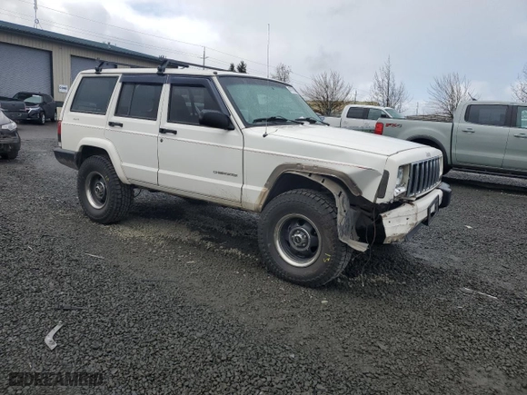 2001 Jeep Cherokee Sport with VIN 1J4FF48S61L585814, listed as a Copart auction lot 47275595 with 334,907 mi miles and Salvage Title. Bid and sale history available at carsss.com. Image 4.